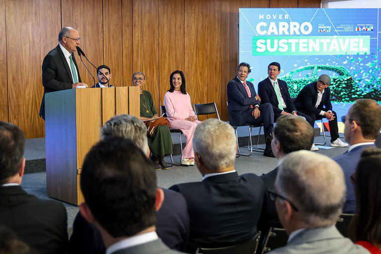 IPI Verde e Carro Sustentável: “Exemplo no ano da COP30”, diz Alckmin IPI Verde e Carro Sustentável: “Exemplo no ano da COP30”, diz Alckmin