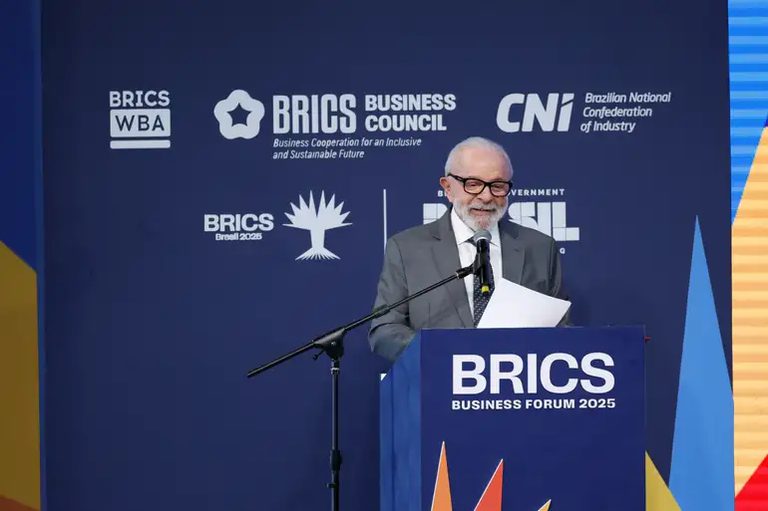 Lula: ‘Brics segue como fiador de um futuro promissor. Ao invés de barreiras, promovemos integração’ Lula: ‘Brics segue como fiador de um futuro promissor. Ao invés de barreiras, promovemos integração’