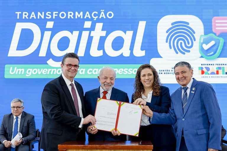 Lula assina decretos que dão mais eficiência à transformação digital do País Lula assina decretos que dão mais eficiência à transformação digital do País