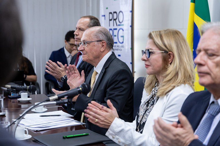 Ministério do Desenvolvimento lança portal com principais informações regulatórias Ministério do Desenvolvimento lança portal com principais informações regulatórias