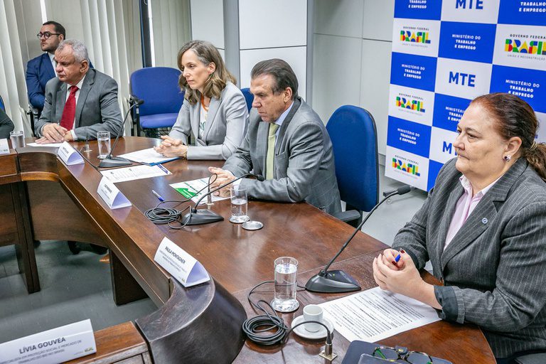 MTE e BID lançam plataforma integrada de dados sobre mercado de trabalho MTE e BID lançam plataforma integrada de dados sobre mercado de trabalho