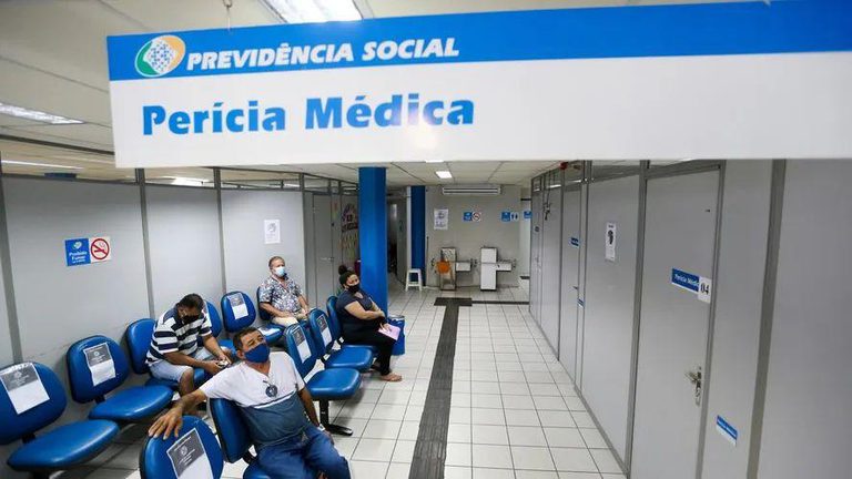 Nomeação de 250 peritos médicos reforça atendimento do INSS Nomeação de 250 peritos médicos reforça atendimento do INSS