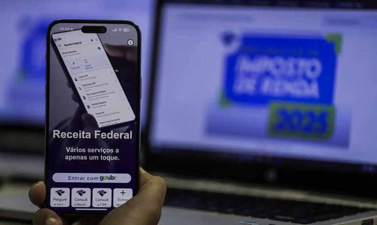 Receita abre na quinta (24) consulta ao terceiro lote de restituição de Imposto de Renda Receita abre na quinta (24) consulta ao terceiro lote de restituição de Imposto de Renda
