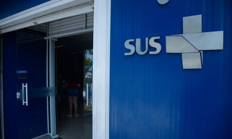 Saúde inicia credenciamento de serviços privados para reforçar atendimento e reduzir tempo de espera no SUS Saúde inicia credenciamento de serviços privados para reforçar atendimento e reduzir tempo de espera no SUS