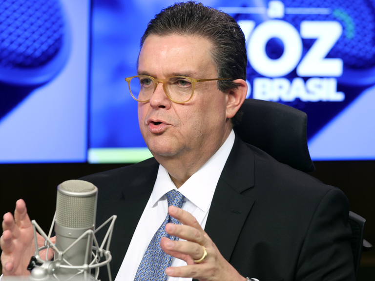 Wolney Queiroz: 'Vamos garantir que esse dinheiro volte ao bolso dos aposentados e pensionistas' Wolney Queiroz: 'Vamos garantir que esse dinheiro volte ao bolso dos aposentados e pensionistas'