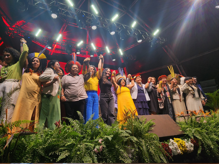 1ª Conferência das Mulheres Indígenas chega ao fim com entregas históricas e promessa de continuidade 1ª Conferência das Mulheres Indígenas chega ao fim com entregas históricas e promessa de continuidade