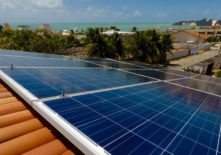 Banco do Nordeste financia R$ 54 milhões para energia solar em Alagoas, em dois anos Banco do Nordeste financia R$ 54 milhões para energia solar em Alagoas, em dois anos