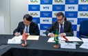Brasil e China firmam acordo para cooperação em segurança no trabalho Brasil e China firmam acordo para cooperação em segurança no trabalho