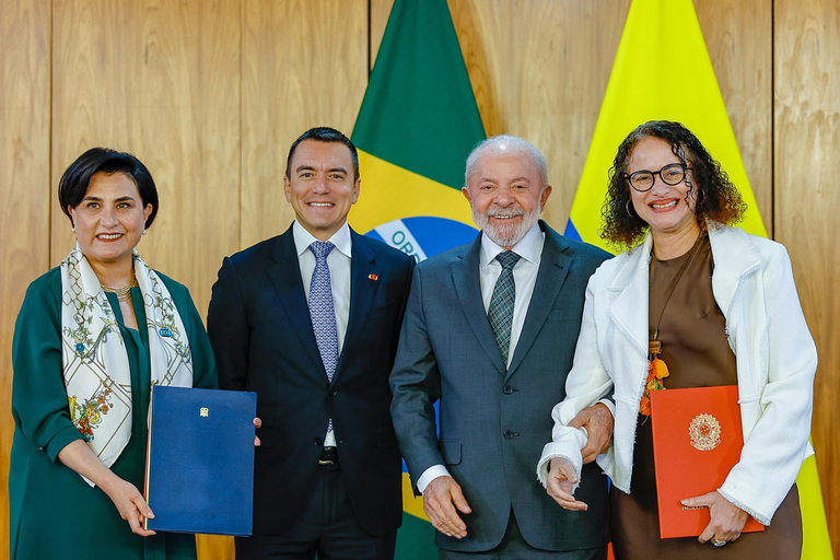 Brasil e Equador assinam memorando em inteligência artificial