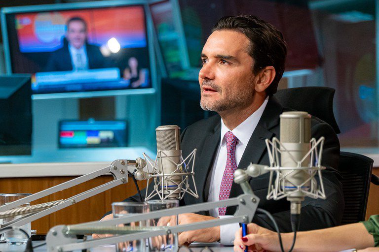 Ministro destaca crescimento histórico e investimento recorde no turismo Ministro destaca crescimento histórico e investimento recorde no turismo