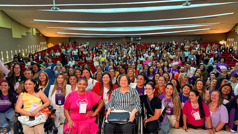 Com presença de Maria da Penha, conferência de mulheres do Ceará tem mais de 500 participantes