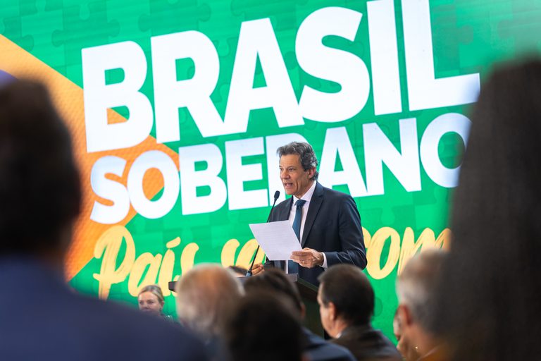 Haddad reafirma compromisso com crescimento sustentável e justiça tributária durante reunião do Conselhão Haddad reafirma compromisso com crescimento sustentável e justiça tributária durante reunião do Conselhão