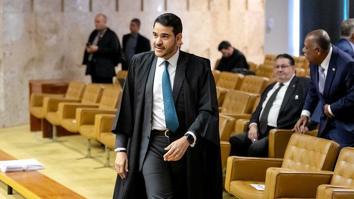 Jorge Messias reforça compromisso da AGU com a defesa da soberania nacional Jorge Messias reforça compromisso da AGU com a defesa da soberania nacional