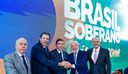 Lula afirma que soberania nacional está acima de partidos e tendências políticas Lula afirma que soberania nacional está acima de partidos e tendências políticas