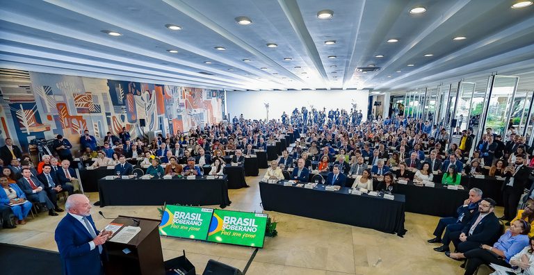 Lula participa da abertura da reunião do Conselhão. Assista Lula participa da abertura da reunião do Conselhão. Assista