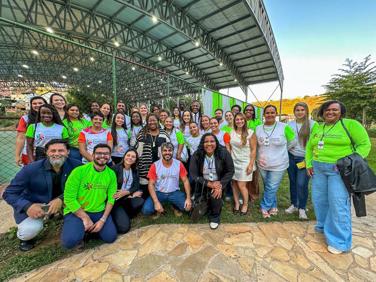Ministra Macaé Evaristo realiza entregas e visitas com foco na promoção da dignidade de pessoas idosas Ministra Macaé Evaristo realiza entregas e visitas com foco na promoção da dignidade de pessoas idosas