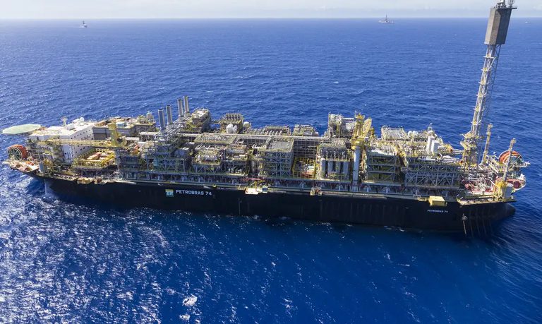 Produção brasileira de petróleo e de gás natural bate novo recorde em junho