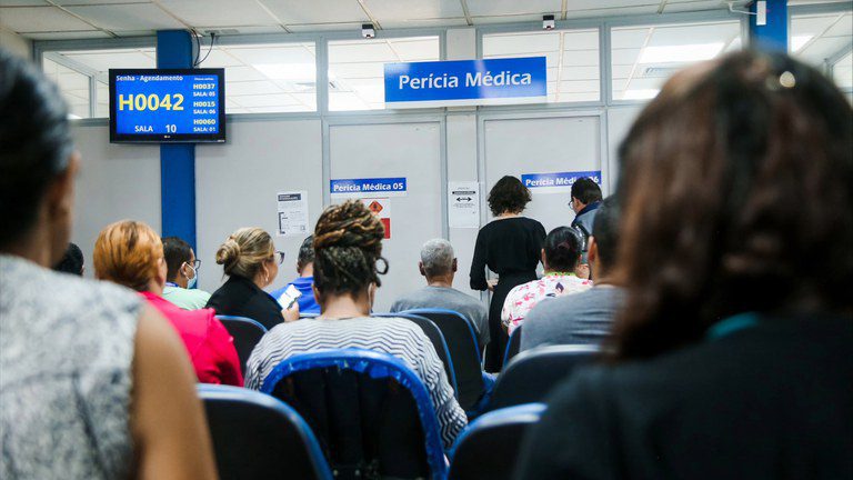 Programa de revisão de benefícios é aprovado na Câmara dos Deputados Programa de revisão de benefícios é aprovado na Câmara dos Deputados