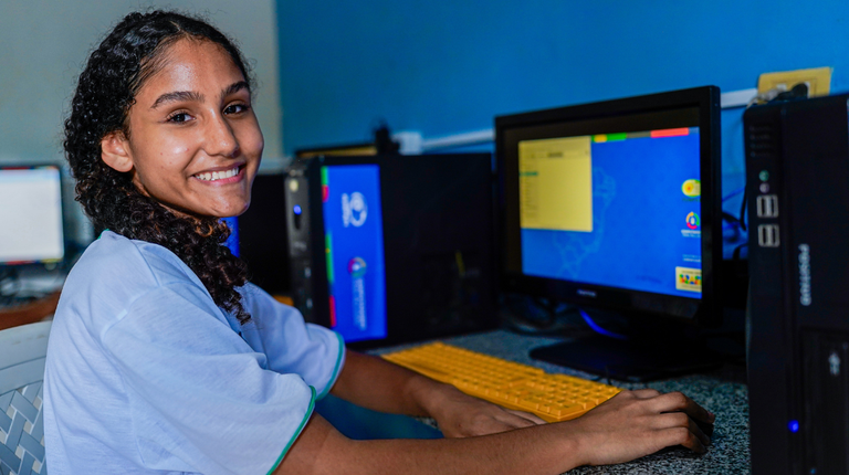 Programa do Ministério das Comunicações leva acesso à internet para mais de 2,7 mil escolas do Piauí Programa do Ministério das Comunicações leva acesso à internet para mais de 2,7 mil escolas do Piauí