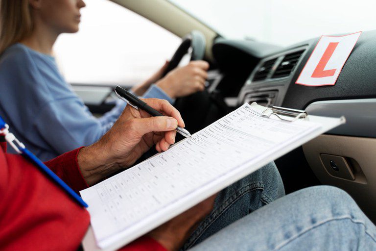 Quanto custa dirigir no Brasil? Rio Grande do Sul tem a CNH mais cara e Paraíba a mais barata; confira o ranking