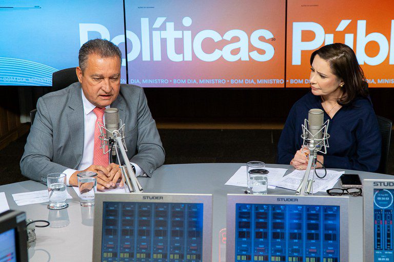 'Cabe ao Estado garantir isonomia entre big techs e veículos tradicionais de comunicação', diz ministro 'Cabe ao Estado garantir isonomia entre big techs e veículos tradicionais de comunicação', diz ministro