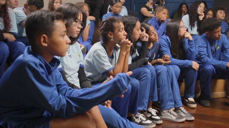 Série Adolescentes e o Mundo Digital estreia nesta segunda no Canal Educação
