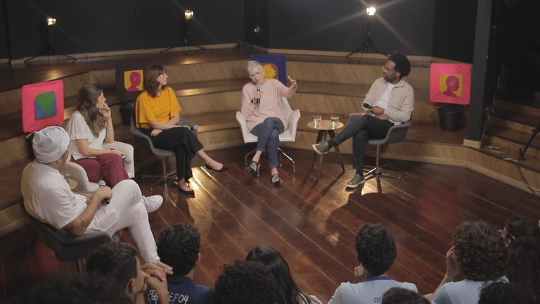 Série 'Adolescentes e o Mundo Digital' do Canal Educação debate superexposição a telas