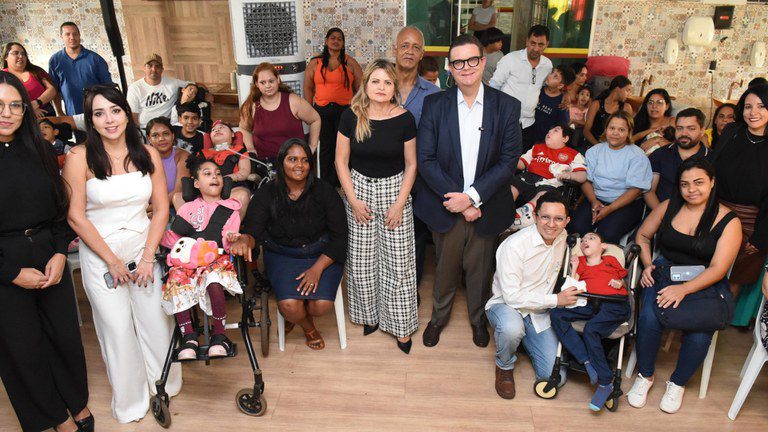 “Vocês são protagonistas dessa vitória”, diz Wolney Queiroz a mães de crianças vítimas do Zika vírus