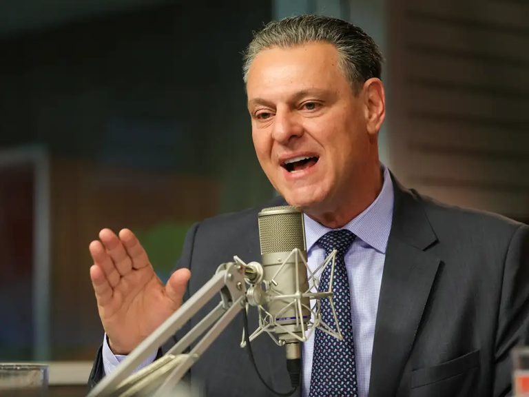 Novos mercados e apoio estatal vão seguir absorvendo tarifaço, afirma Fávaro