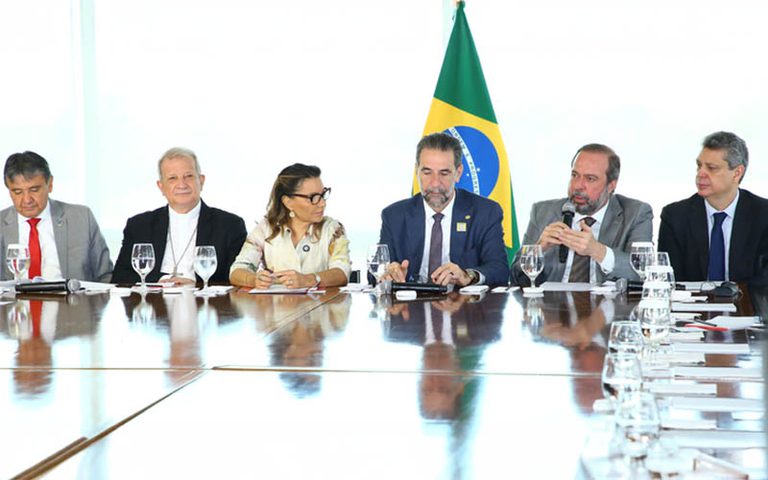 Governo promove parceria entre Itaipu e Cáritas por Cozinhas Comunitárias Sustentáveis Governo promove parceria entre Itaipu e Cáritas por Cozinhas Comunitárias Sustentáveis