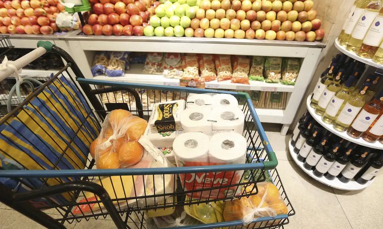 Prévia da inflação: preços dos alimentos e bebidas têm quarta queda seguida em setembro