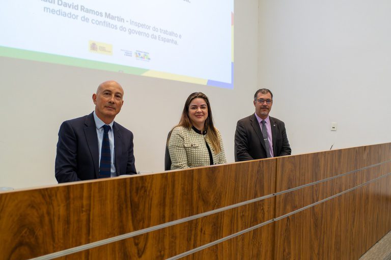 Brasil e Espanha trocam experiências sobre mediação de conflitos sindicais