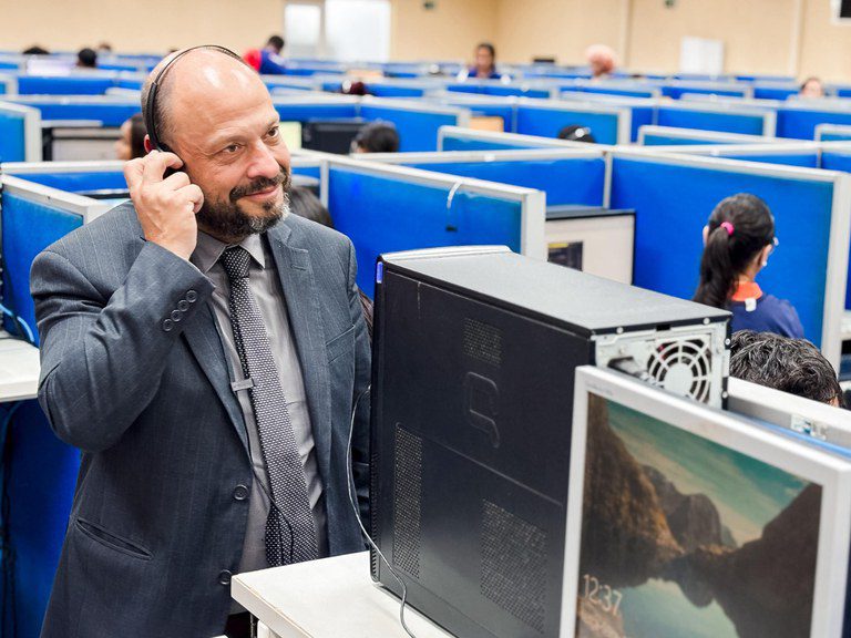 Central 135 fortalece conexão entre o INSS e os segurados