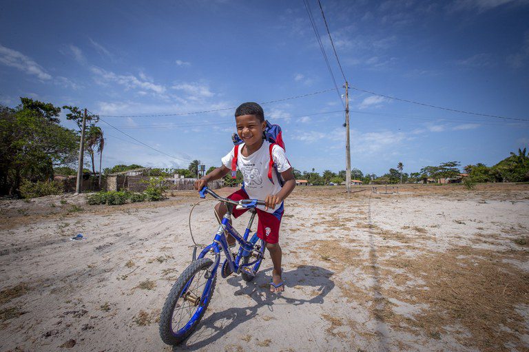 Bolsa Família chega a 600 mil famílias de locais afetados por chuvas ou estiagem, nesta 4ª