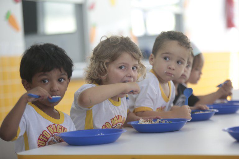 Entenda o papel do Brasil na Coalizão para a Alimentação Escolar. Evento reunirá 100 países em Fortaleza