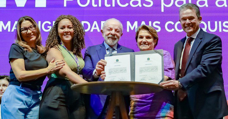 Governo lança edital para fortalecer territórios da pesca artesanal durante 5ª Conferência Nacional de Mulheres Governo lança edital para fortalecer territórios da pesca artesanal durante 5ª Conferência Nacional de Mulheres