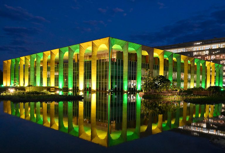 Itamaraty: 'Ameaças que ignoram os fatos não intimidarão nossa democracia'