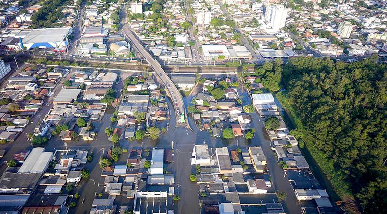 Mais de 30 mil domicílios vão responder pesquisa sobre as enchentes de 2024 no RS