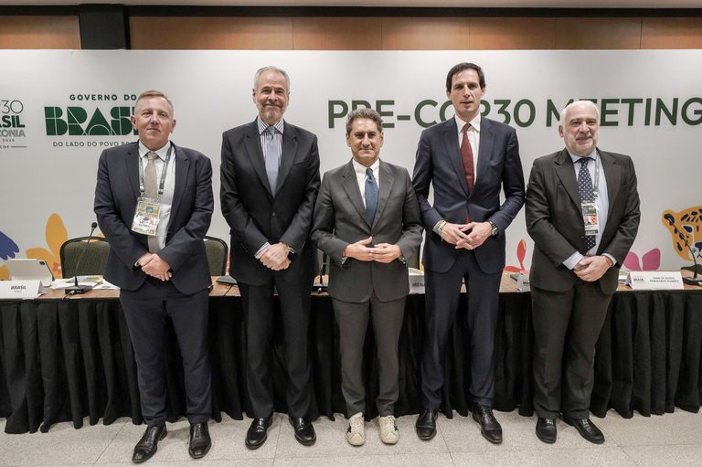 Brasil anuncia compromisso de quadruplicar produção de combustíveis sustentáveis Brasil anuncia compromisso de quadruplicar produção de combustíveis sustentáveis