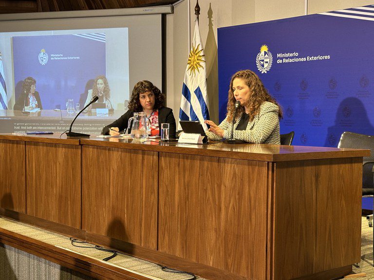 Brasil defende fortalecimento das capacidades estatais como base para o multilateralismo e a democracia Brasil defende fortalecimento das capacidades estatais como base para o multilateralismo e a democracia