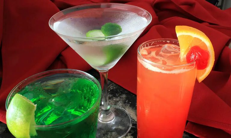 Brasil registra 32 casos confirmados de intoxicação por metanol após consumo de bebidas alcoólicas