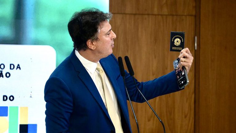 camilo_carteira.jpg
