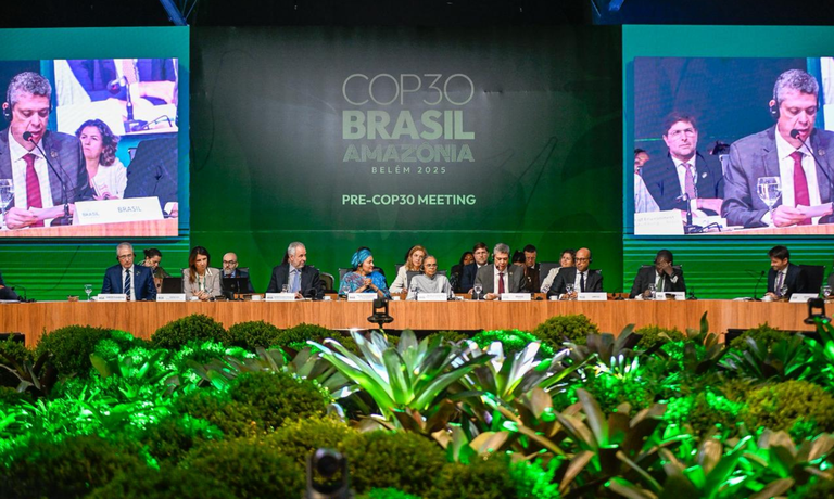 'COP 30 precisa ter o rosto de quem enfrenta mudanças climáticas', diz ministro