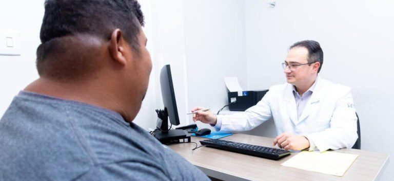 Cuidados e ações disponíveis no SUS para o tratamento da obesidade Cuidados e ações disponíveis no SUS para o tratamento da obesidade