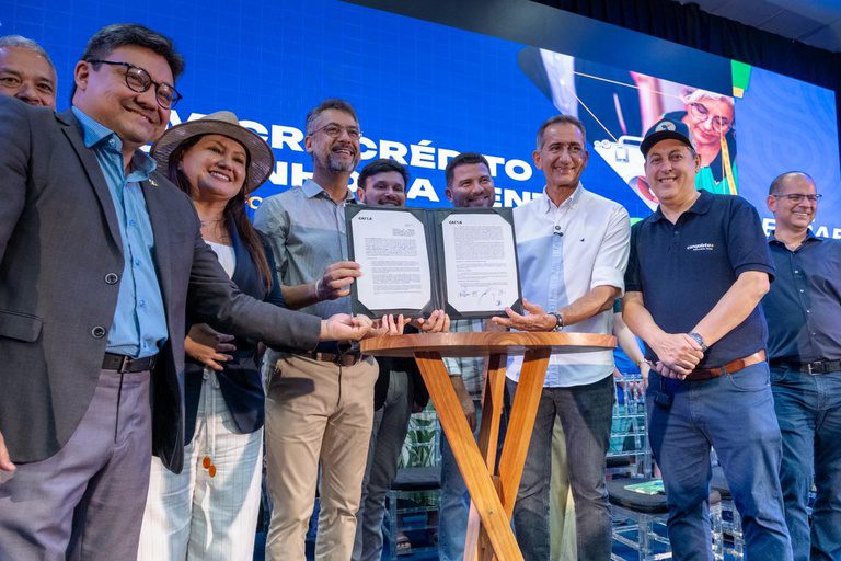 Governo anuncia R$ 500 milhões em microcrédito para pequenos produtores do Norte Governo anuncia R$ 500 milhões em microcrédito para pequenos produtores do Norte
