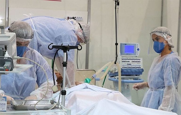 Agora tem Especialistas: hospitais privados de sete estados atenderão pelo SUS Agora tem Especialistas: hospitais privados de sete estados atenderão pelo SUS