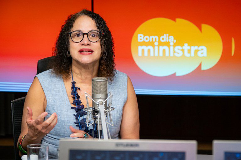 'Quando se fala em mudança climática, é preciso ciência, tecnologia e inovação', afirma ministra