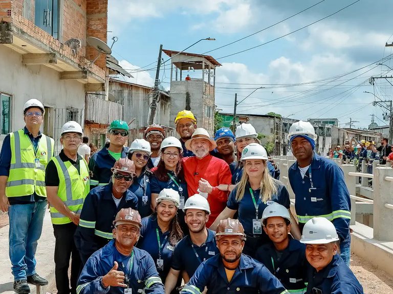 Presidente lança Programa Reforma Casa Brasil, com crédito facilitado. Assista Presidente lança Programa Reforma Casa Brasil, com crédito facilitado. Assista