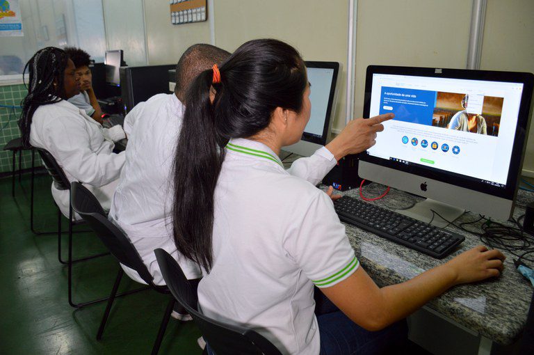 MEC abre consulta pública sobre Inteligência Artificial na educação MEC abre consulta pública sobre Inteligência Artificial na educação