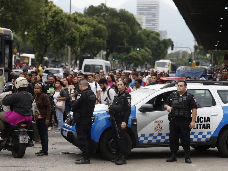 Ministério dos Direitos Humanos acompanha operação no RJ com preocupação Ministério dos Direitos Humanos acompanha operação no RJ com preocupação